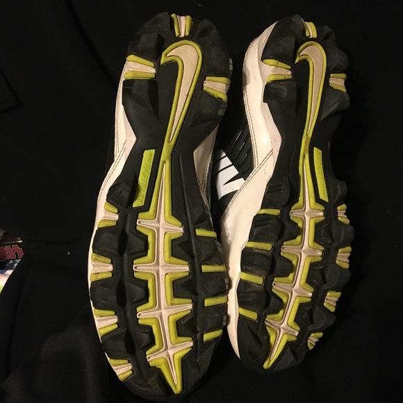 MEN’S 8.5 NIKE VAPOR SHARK FOOTBALL CLEATS - Picture 4 of 6